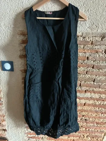 Robe noire en lin