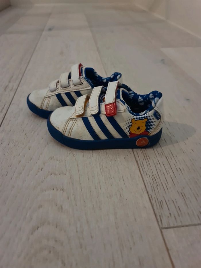 Baskets Adidas Winnie pointure 23 - photo numéro 2
