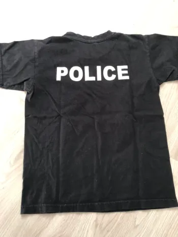 Tee shirt police