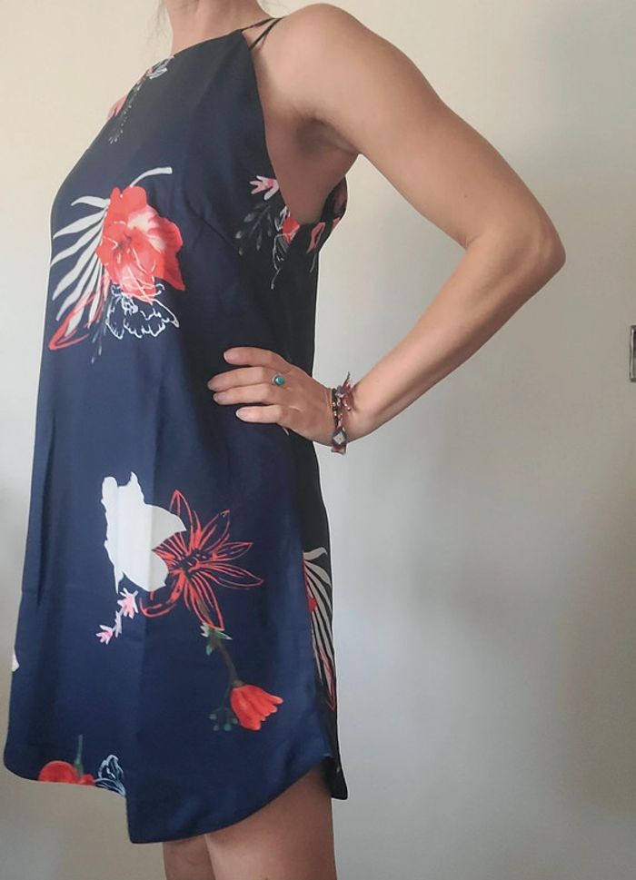 Robe fleuri taille 36 - photo numéro 2