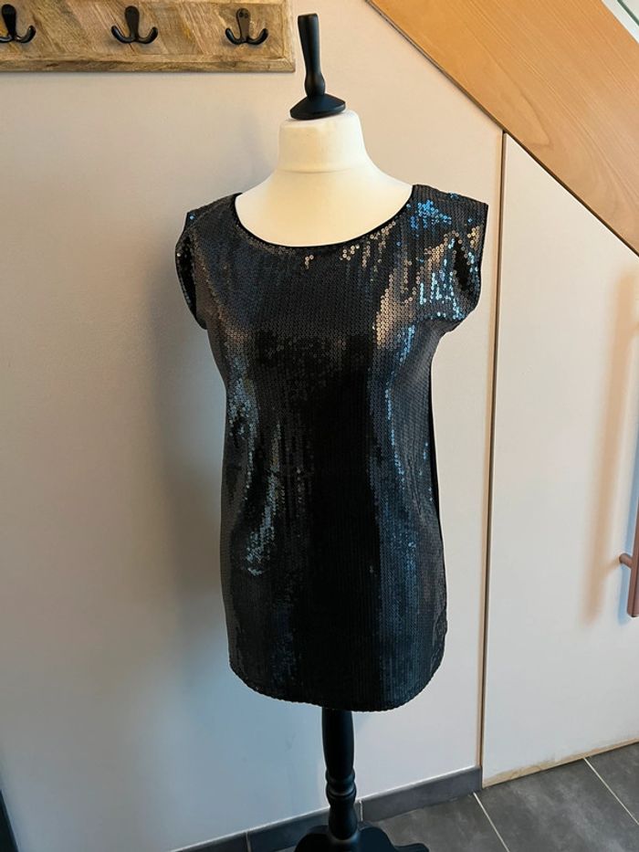 Robe de fête sequins noire