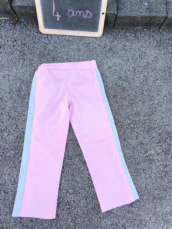 Bas de jogging Hello Kitty neuf sans étiquette - photo numéro 3