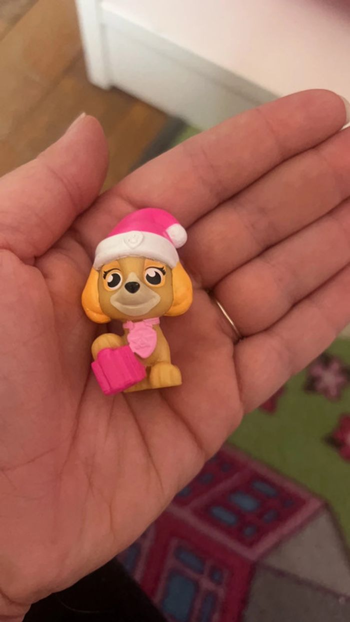 Petite figurine de stella pat patrouille - photo numéro 2