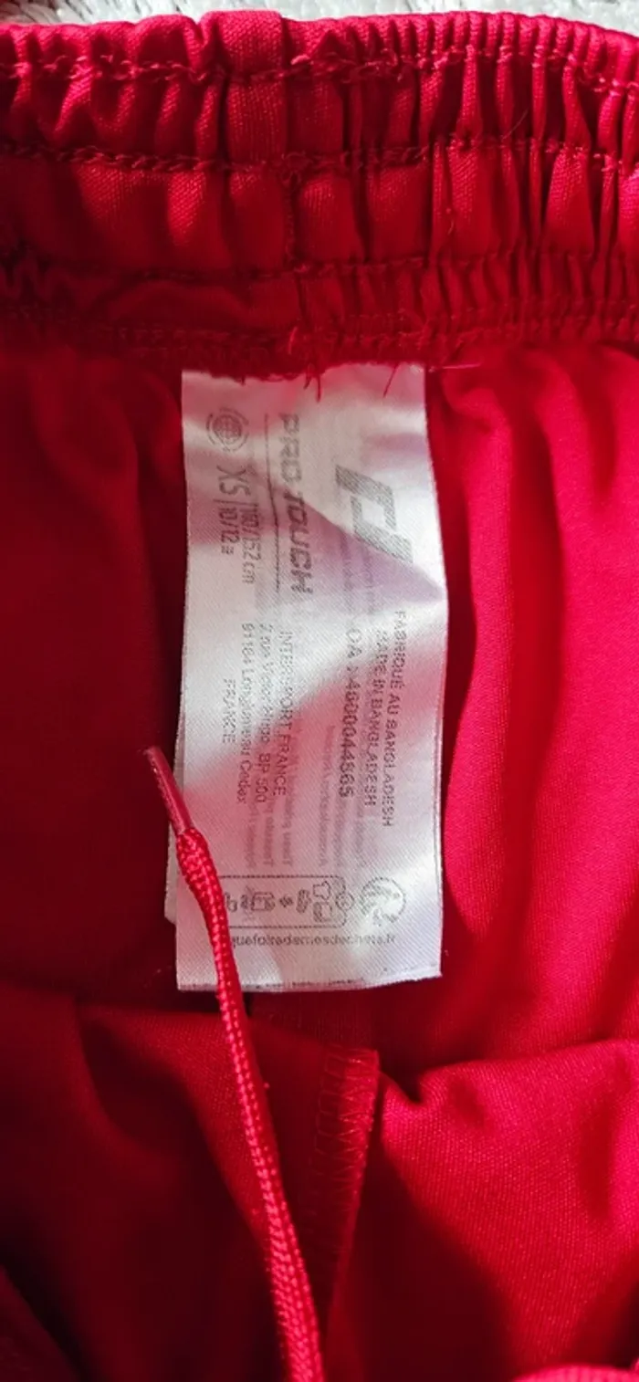 Ensemble sport + 1 haut 10 ans - photo numéro 4