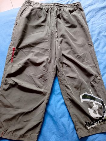 Pantacourt kaki taille 4