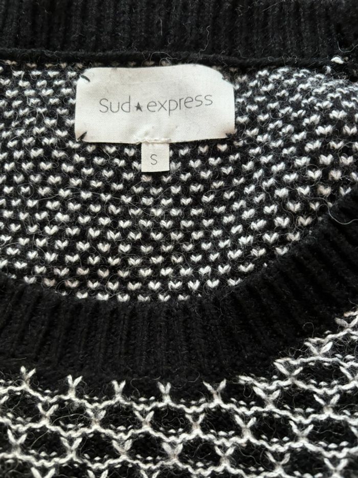 Pull sud express - photo numéro 4