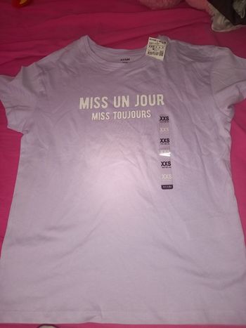 Tee-shirt  neuf xxs .t 12 ans