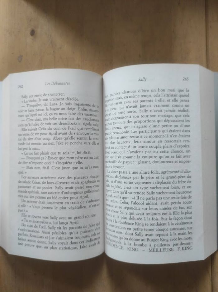 Les débutantes J. Courtney Sullivan Livre de Poche 2013 - photo numéro 4