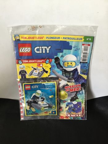Lego City plongeur policier avec patrouilleur polybag + magazine