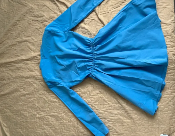 Robe courte bleu ciel - photo numéro 5