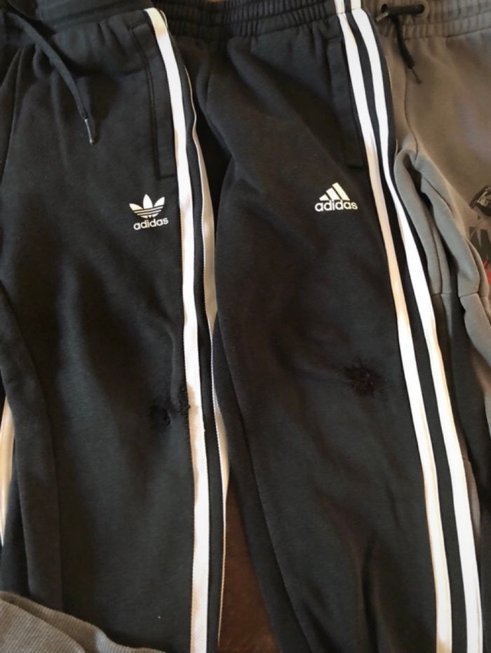 Lot vêtements 5/6 ans défauts - photo numéro 2