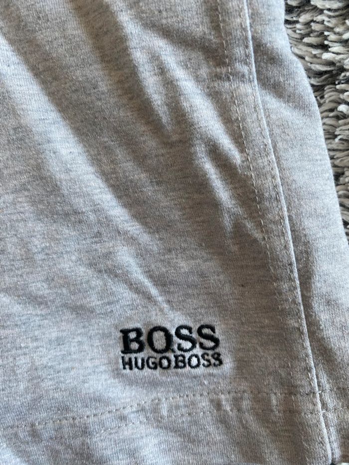 Short Hugo Boss - 8 ans - photo numéro 2