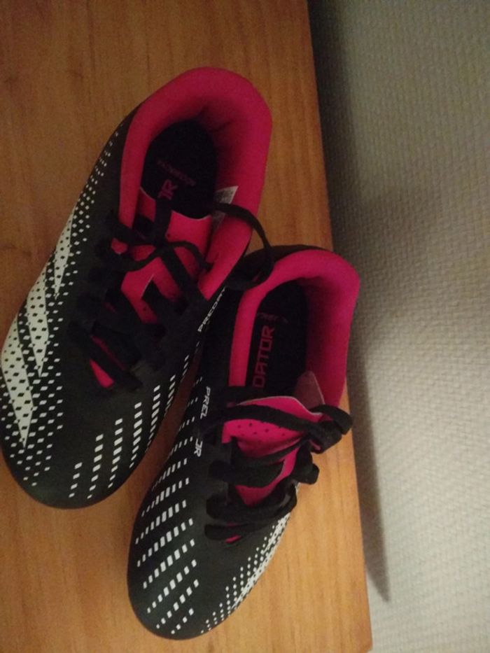 Chaussures adidas predator - photo numéro 2