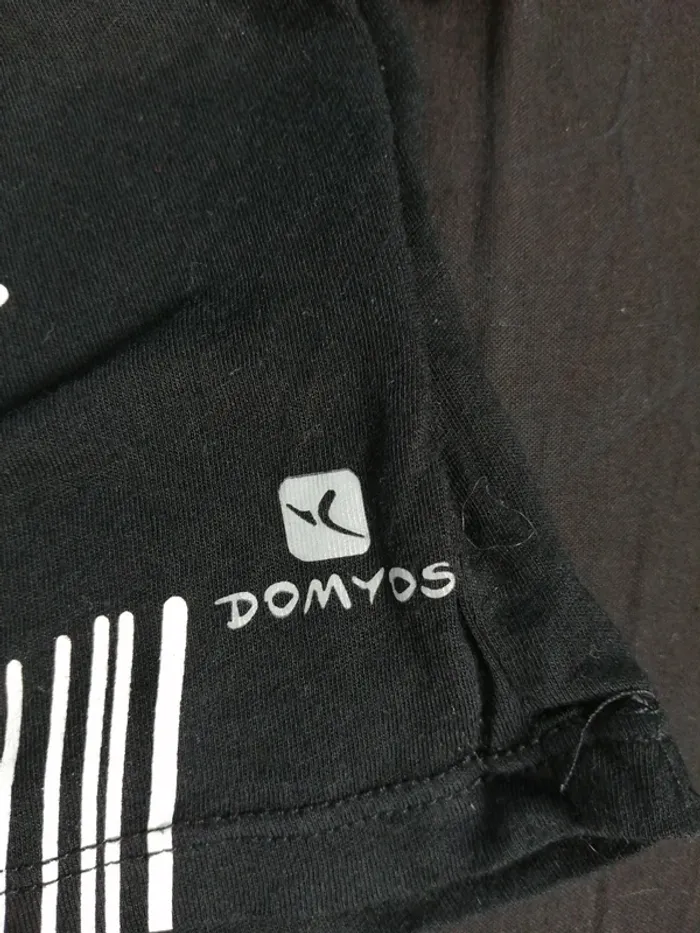 Tee-shirt de sport noir crop top à imprimé géométrique blanc / domyos / (M/L) - photo numéro 3