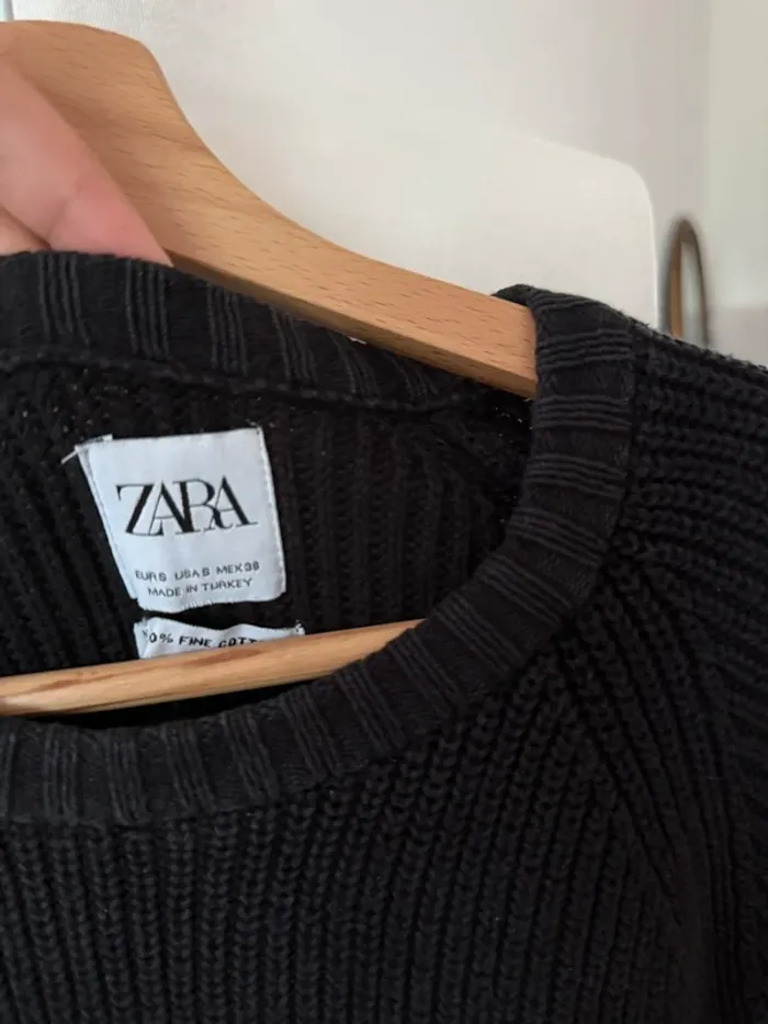 Joli pull basic Zara homme S - photo numéro 2