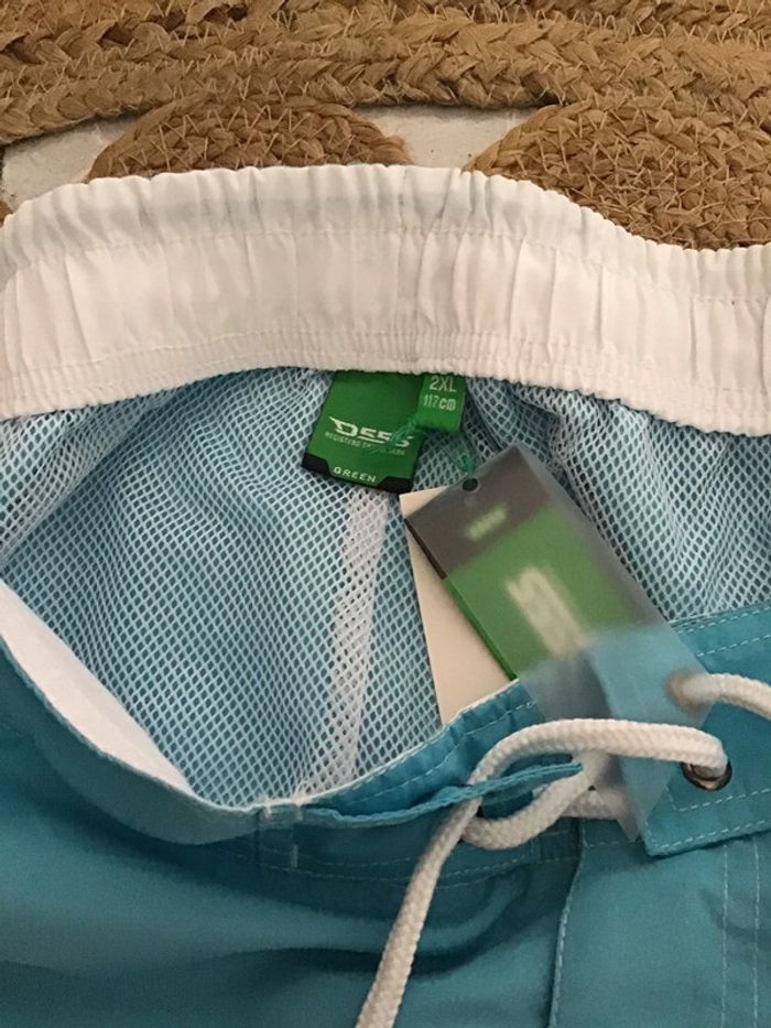 Très beau short de bain de taille XXL Turquoise et blanc de la marque D555 - photo numéro 5