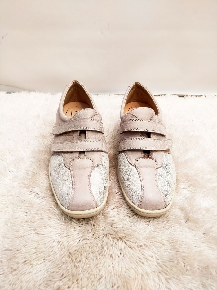 Très jolie paire de chaussures à scratch de la marque podowell taille 38 neuve - photo numéro 3