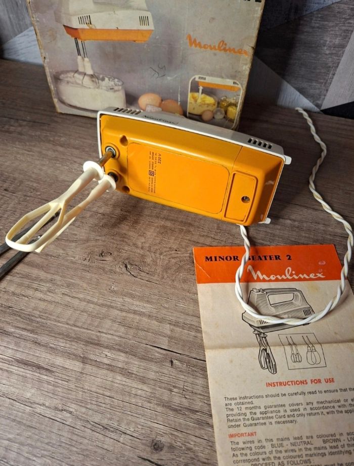 Batteur électrique Moulinex Minor 2 (Super Minor 2) Vintage Complet avec boîte d'origine - photo numéro 5