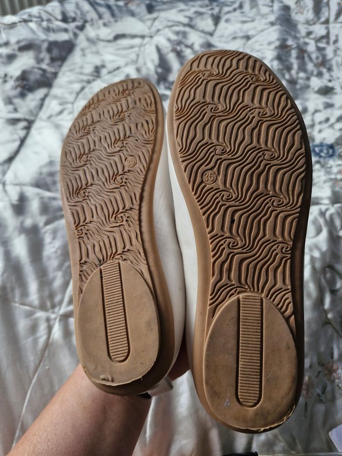 Magnifiques ballerines en cuir souple - photo numéro 2