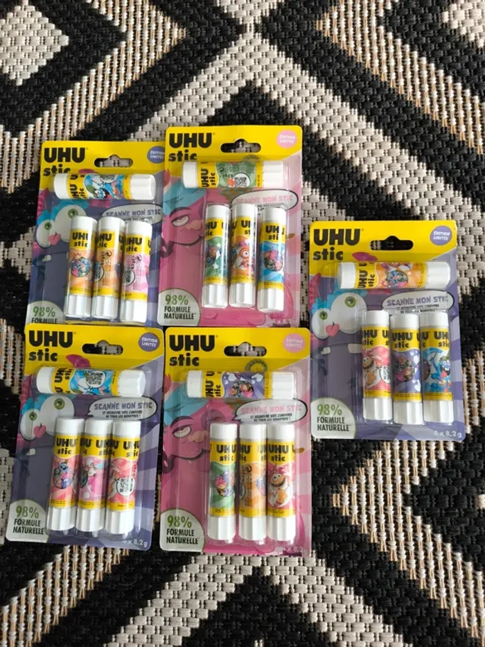Lot de 5 blisters de colles UHU soit 20 tubes  Édition limitée