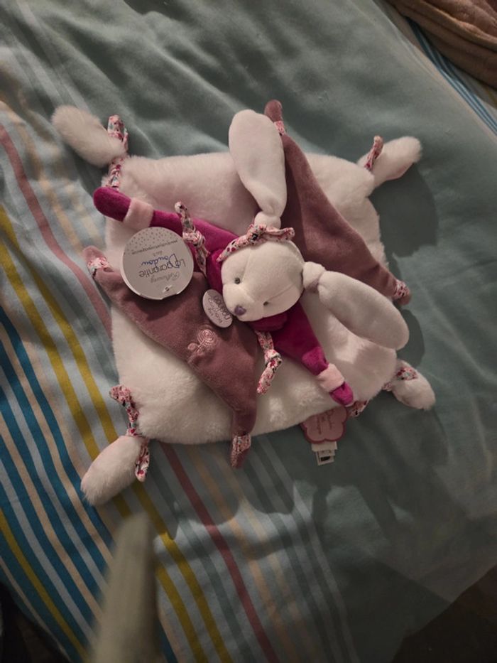 Doudou et compagnie lapin cerise - photo numéro 3