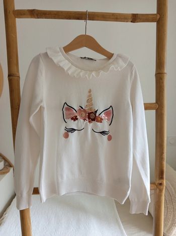 Pull Licorne taille 9 / 10 ans