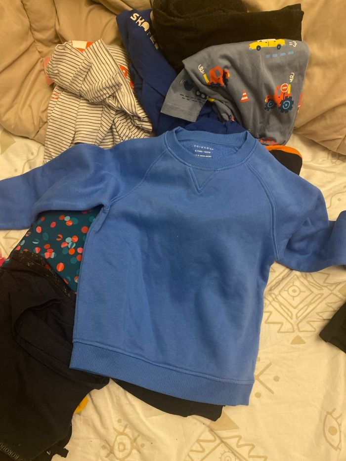 Lot de vêtement enfant taille 6 ans - photo numéro 6