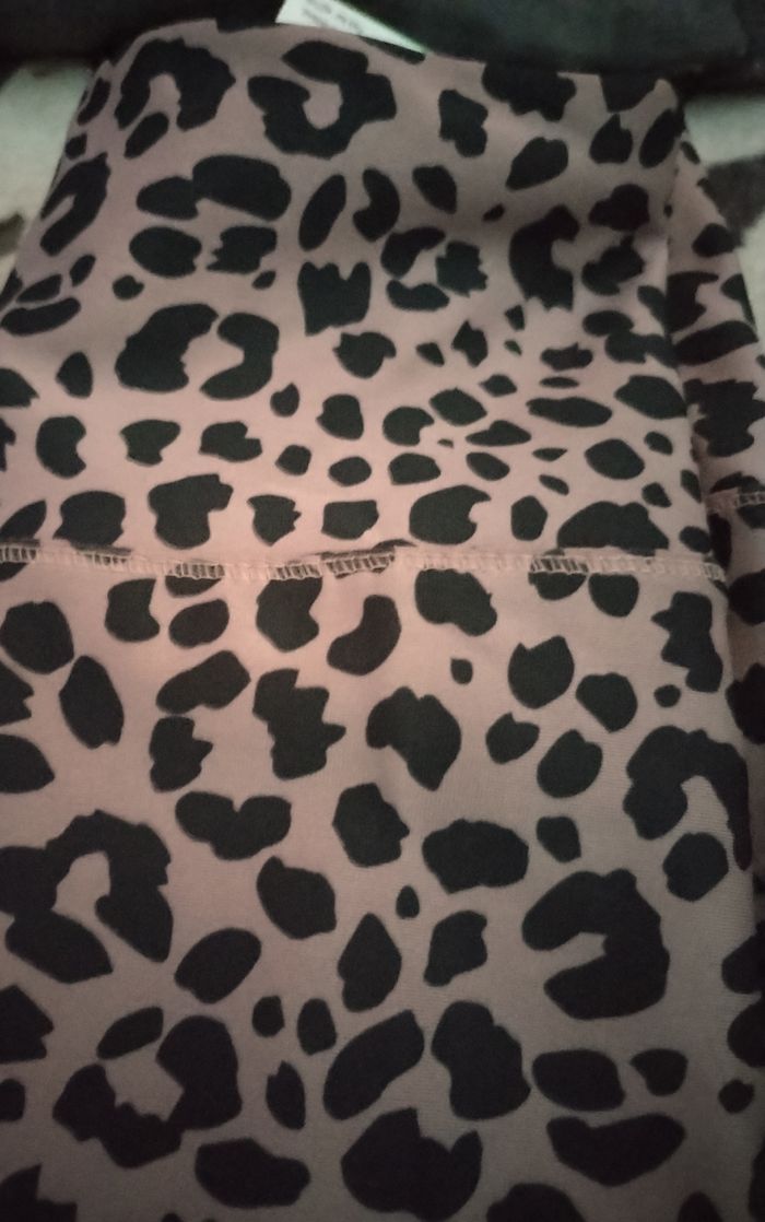 Leeging de fitness taille haute imprimé Léopard neuf - photo numéro 5