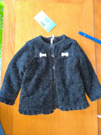 324808 gilet épais noir argenté fille 6 mois orchestra