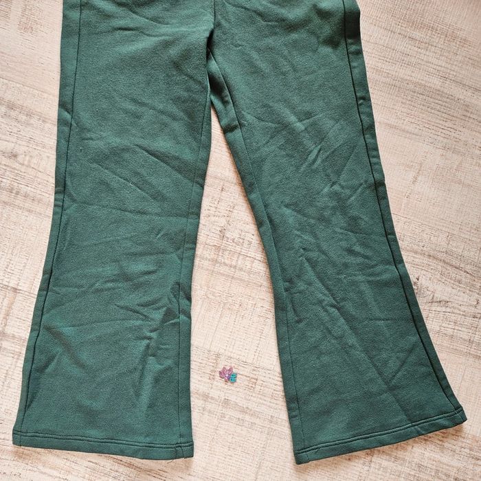 Pantalon large neuf 5 ans - photo numéro 2