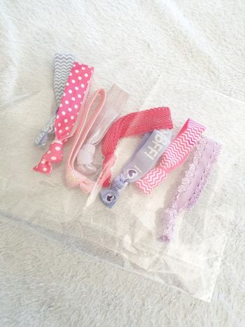 Ensemble neuf de 8 élastiques rubans cheveux