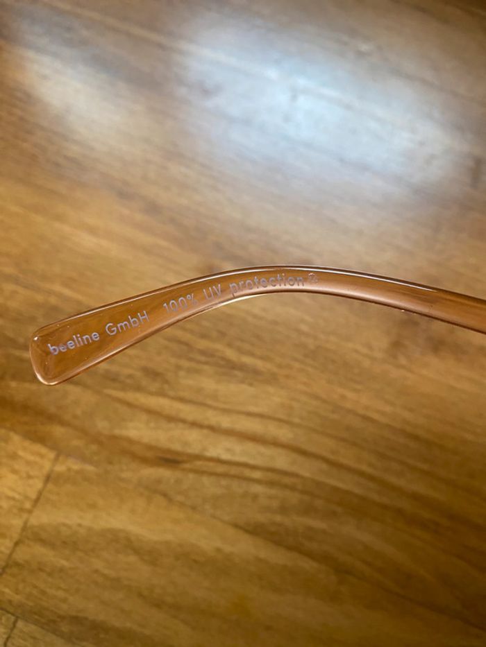 Lunette de soleil - photo numéro 5