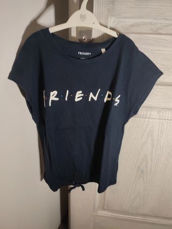 T-shirt bleu marine Friends