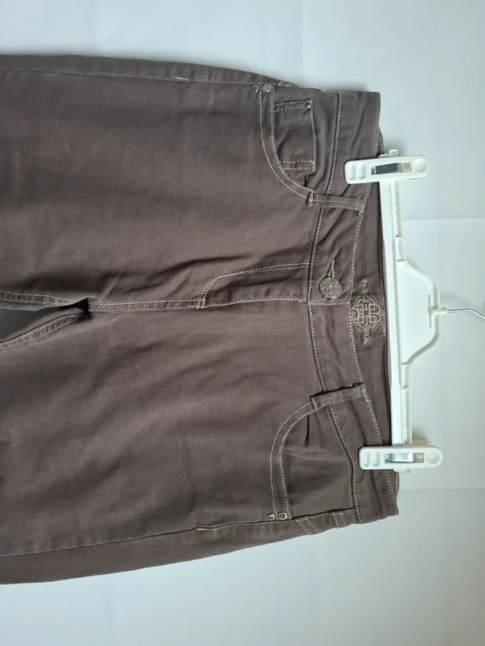 Jean taille 40 - photo numéro 2
