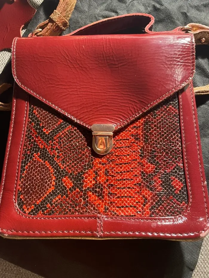 Mistinguette Édition limitée rouge grenat Paul Marius 🐍 - photo numéro 3