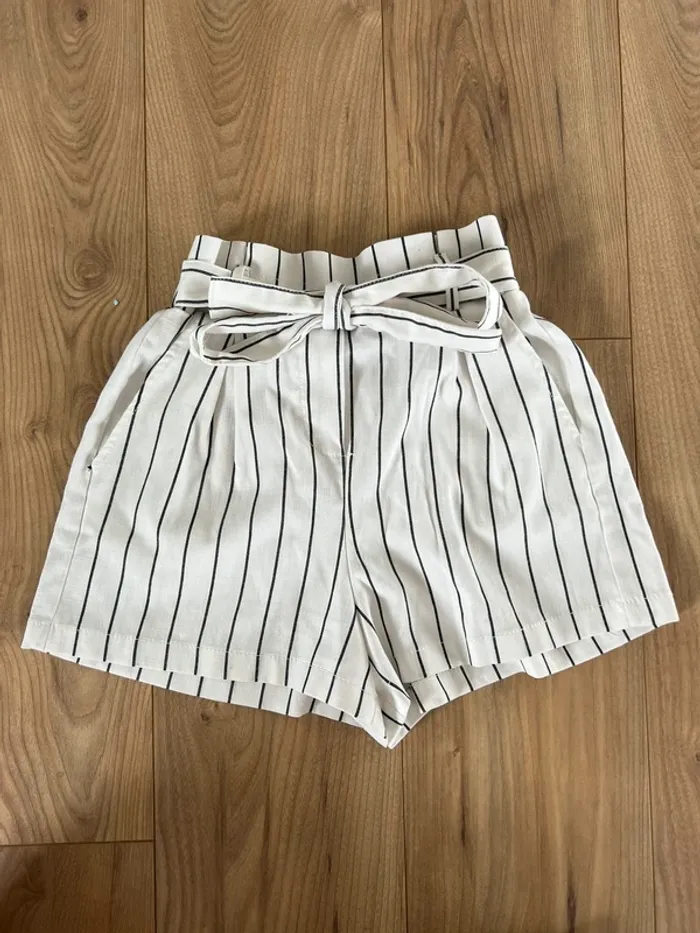 Short rayé femme Bershka