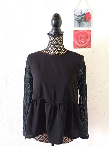 🌸haut péplum manches longues, taille S
