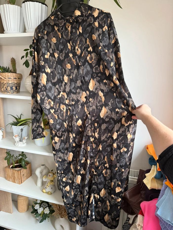 Robe longue satinée - photo numéro 3