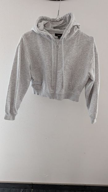 Gilet zippé à capuche 
