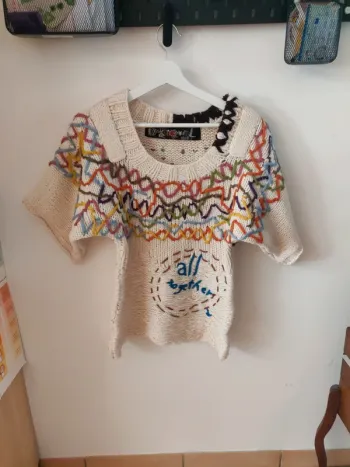Pull manches "courtes"