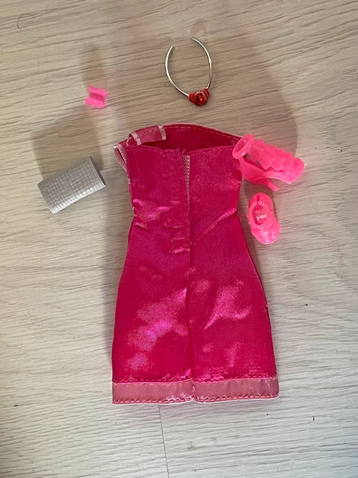 Tenue pour poupée barbie - photo numéro 8