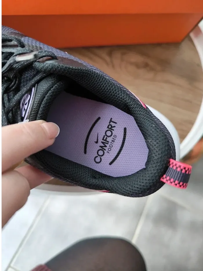 Basket de sport taille 38 neuve - photo numéro 2