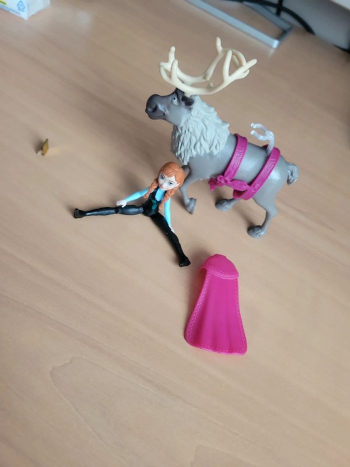 Figurine reine des neiges Anna - photo numéro 6