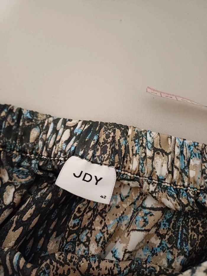 Jupe satinée légère à motifs Jacqueline De Yong taille L/XL 40/42 - photo numéro 8