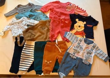 Lot de vêtements bébé très bon état