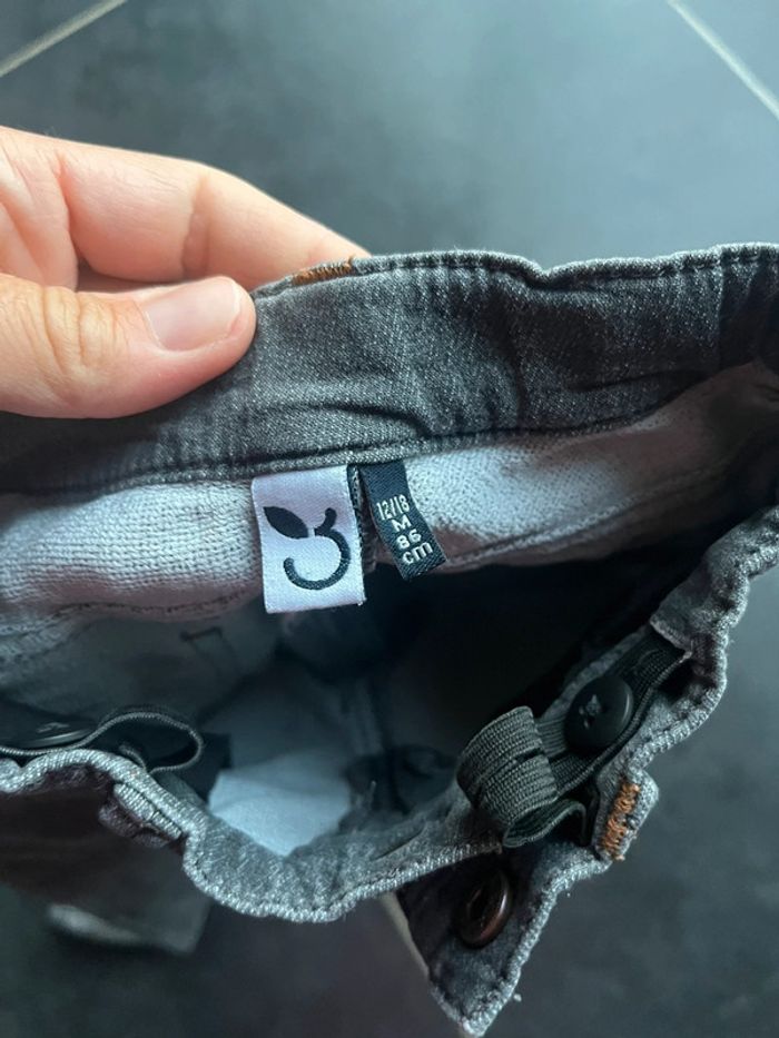 Jean noir - photo numéro 3