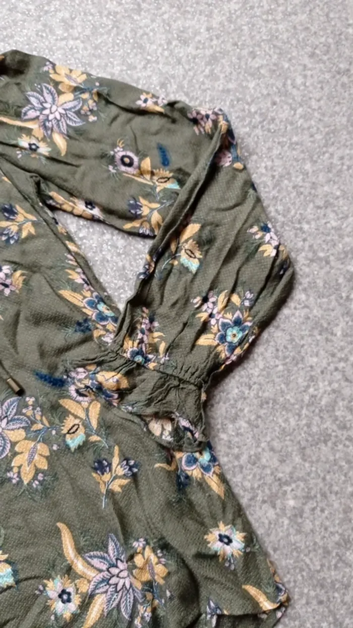 Promod blouse manches longues
Taille 36
Très bon état - photo numéro 4