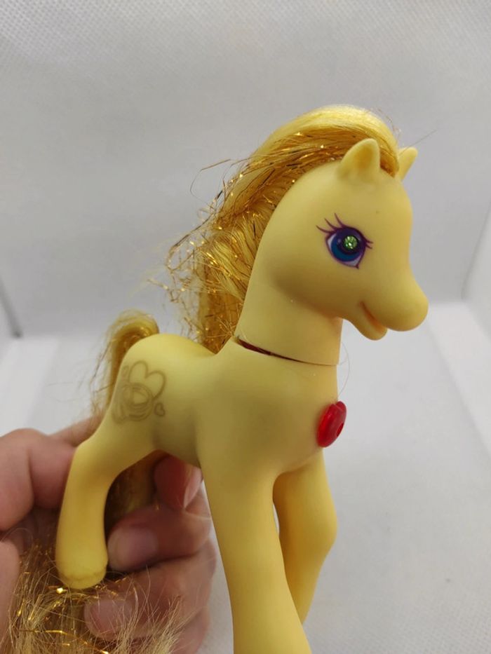 My Little Pony mein kleines G2 princess golden dream Hasbro #geektradeponeyg2 - photo numéro 4