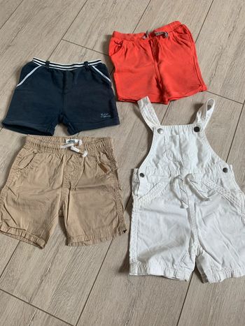 Lot été - 3 shorts et une salopette 18 mois