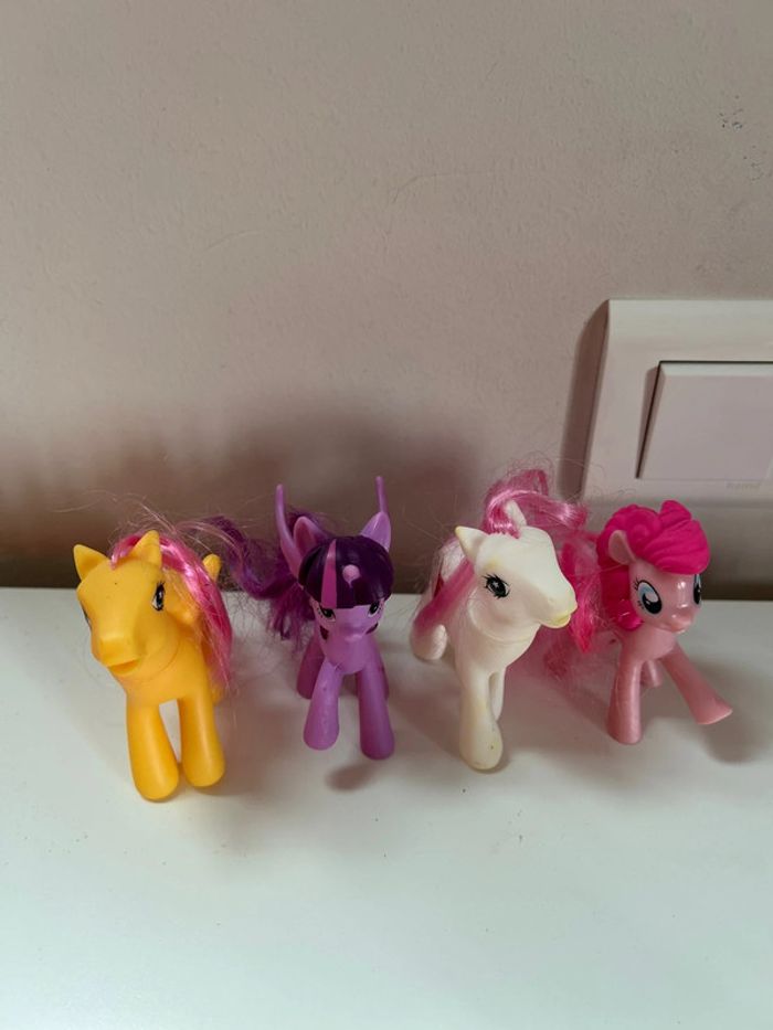 Lot figurine my little pony
